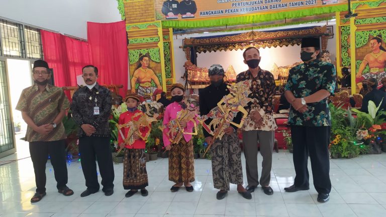 Gandrung Swara Al Ghiffari ; Juara I Lomba Dalang Anak Se-Eks Karesidenan Pati