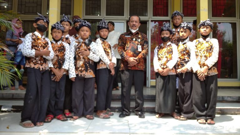 Yang Terselip di Antara Lomba Dalang Anak dan Remaja; Tampilnya Kelompok Penabuh Gamelan Masih Usia SD