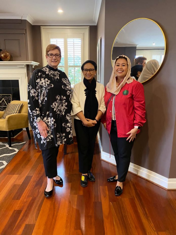 Dari kiri : Menlu Australia, Marise Payne, Menlu RI, Retno Marsudi dan Yenny Wahid. Foto: Twitter pribadinya @yennywahid