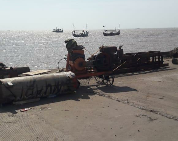 Alat Kelengkapan Kerja untuk Perbaikan Dermaga Tambat Perahu Nelayan Sudah Tiba di Lokasi
