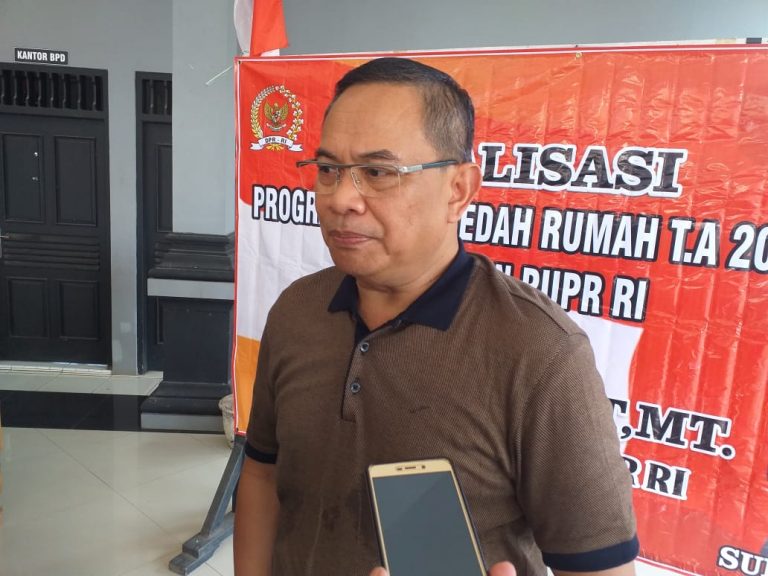 Anggota DPR RI Sudewo Salurkan Bantuan Bedah Rumah Tak Layak Huni