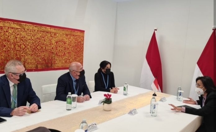 Menteri Keuangan (Menkeu) RI Sri Mulyani bertemu dengan Executive Chairman Amazon, Jeff Bezos, foto: instagram @smindrawati