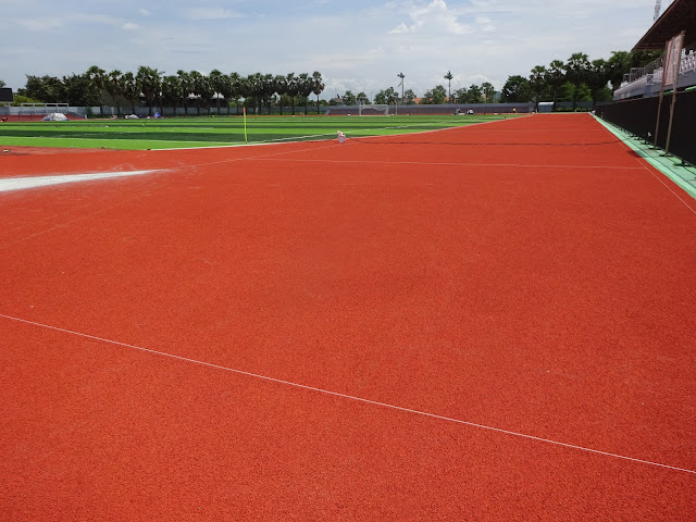 Tahap Akhir Pekerjaan Peningkatan Stadion Joyo Kusumo Tinggal Pembuatan ”Line” Pada Lintasan