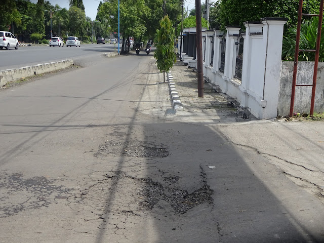 Drainase di Sudut Samping Depan PN Pati Bermasalah