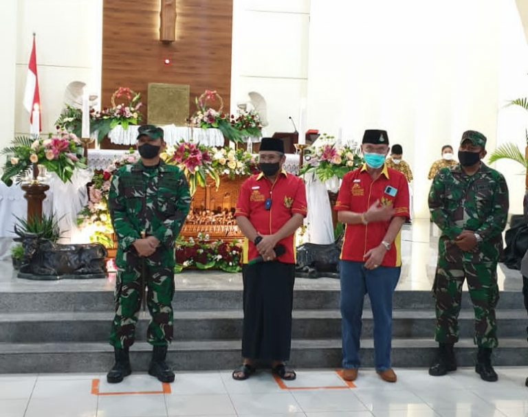 Kelompok Gusdurian Pati Sambangi Beberapa Gereja di Malam Natal