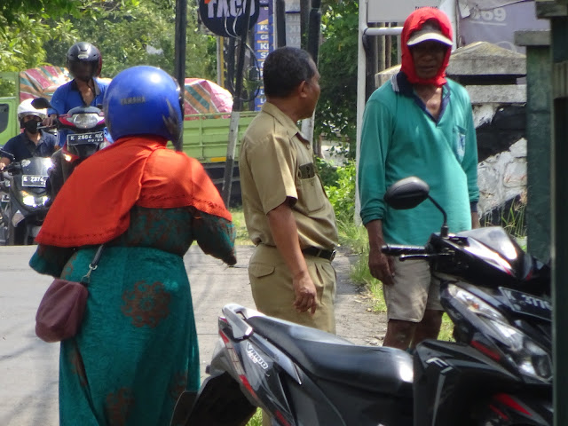 Bidang Binamarga Tunda Peninggian Jalur Lambat depan Pengadilan Negeri Pati