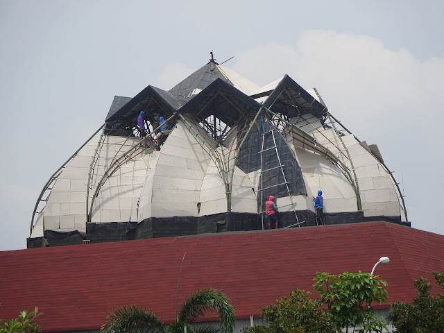 Kubah Masjid Besar Tetap Bisa Jadi, Tapi ”Jadi” Guyonan