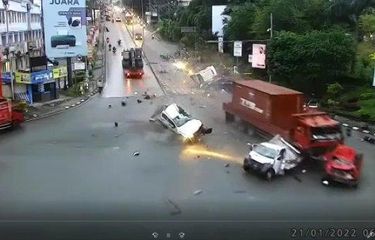 Kecelakaan Tronton di Simpang Rapak, Kaltim Diduga Rem Blong