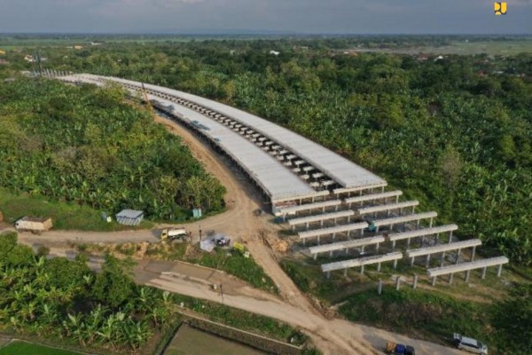 Pengerjaan Jalan Tol Semarang-Demak, Menteri PUPR: Mencapai 64 Persen