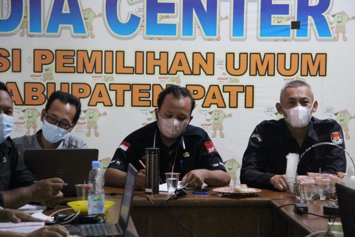 Rapat internal Komisi Pemilihan Umum (KPU) Pati