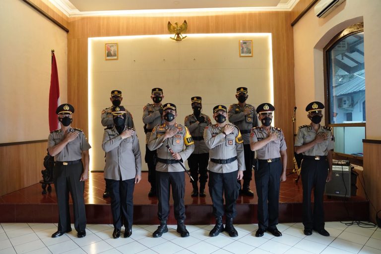 Upacara Korps Rapor Kenaikan Pangkat Pengabdian Personel Polres Pati