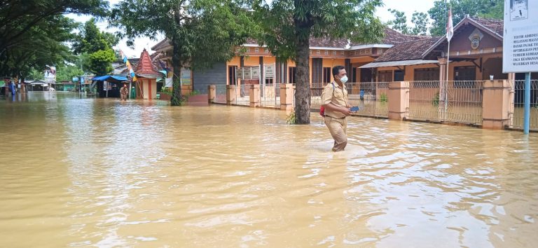 BPBD: Banjir Pucakwangi Disebabkan Luapan Sungai Sentul