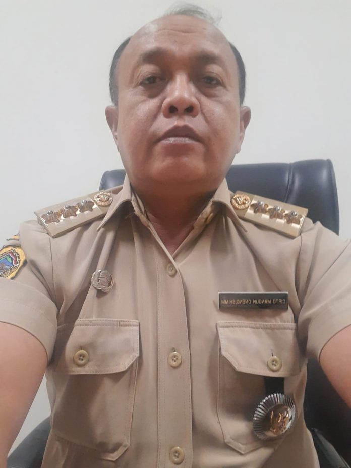Camat Gembong, Cipto Mangun Oneng SH MM.(Foto:SN-dok-cip-aed) Camat Gembong, Cipto Mangun Oneng SH MM.