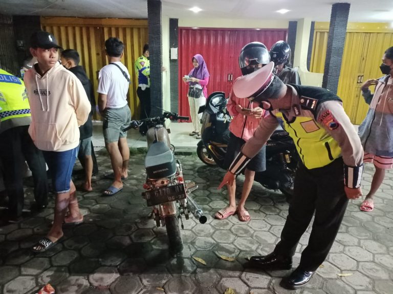 Duapuluhlima Sepeda Motor Sebagai Bukti Pelanggaran Diamankan Satlantas Polres Pati