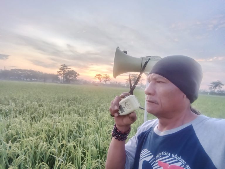 Cara Pegiat Seni Mengusir Burung; Sudah Lebih Sepuluh Tahun Menggunakan Sirine Magaphone