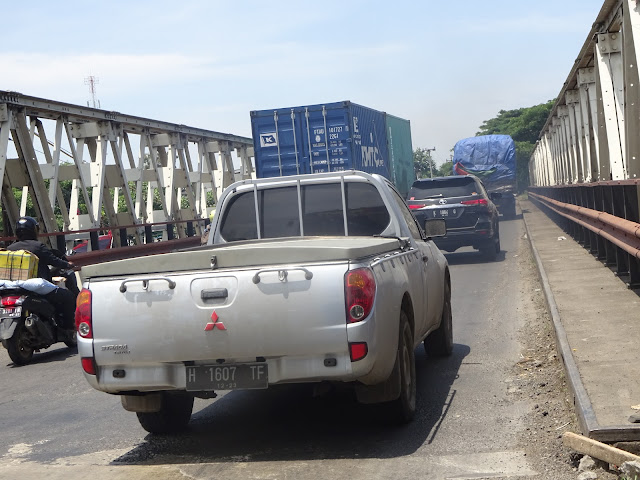 Kondisi Jembatan Juwana I yang menghubungkan lalu lintas di jalur pantura Semarang-Surabaya.(Foto:SN/aed)