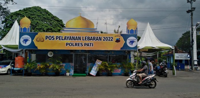 Pospam pelayanan lebaran 2022 di Terminal Kembangjoyo Pati dilengkapi dengan fasilitas vaksinasi Covid-19