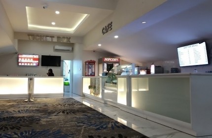 Ruang depan Bioskop New Star Cineplex (NSC)