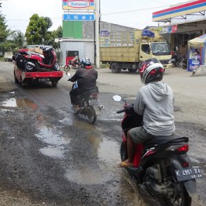 Progres pelaksanaan pekerjaan peningkatan ruas jalan Pati-Gabus yang menggunakan dana alokasi khusus (DAK) Tahun 2022, sampai saat ini ternyata masih rendah.(Foto:SN/aed)