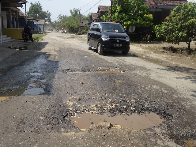 Masalah ”Penderitaan Rakyat” Pengguna Jalan Rusak Dibahas dalam Rapat Koordinasi