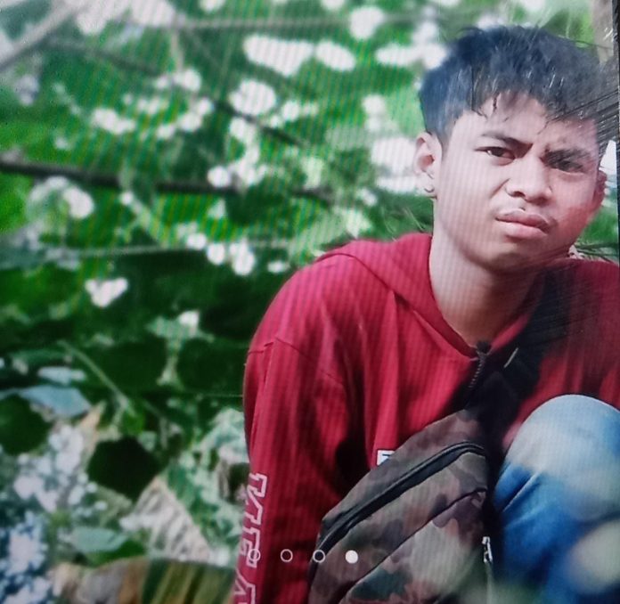 Pengamen Heru Mauludiyanto (21), warga Dorokandang, Kecamatan Lasem, Kabupaten Rembang yang kecebur ke Kali Juwana sampai saat ini jenazahnya belum diketemukan.(Foto:Sn/dok-fid)