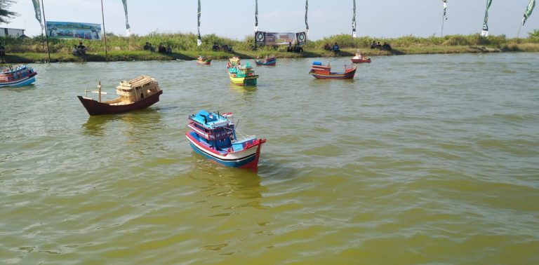 Sedekah Laut Bendar Dimeriahkan Festival Miniatur Kapal