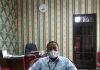 Kepala Dinas Perdagangan dan Perindustrian (Disdagperin, Hadi Santosa saat memberikan keterangan