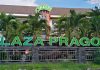 Tampaklah depan gedung Plaza Pragolo Store Pati