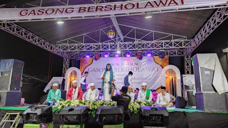 Halal bi Halal, Gasong Bersholawat bersama Habib Syafii Alaydrus Solo