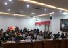 Nonton bareng live streaming peluncuran tahapan Pemilu 2024 oleh KPU RI diikuti KPU kabupaten Jepara, Selasa (14/6/2022)