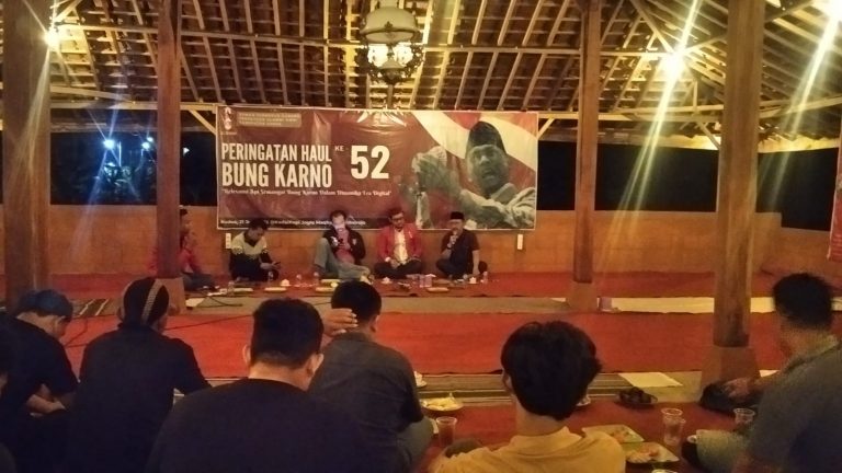 DPC PA GMNI Kudus Peringati Haul Bung Karno ke-52