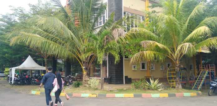Sebelah kiri depan Gedung Plaza Pragolo Store Pati direncanakan bakal dibangun Rumah Kreatif untuk sarana promosi IKM Sebelah kiri depan Gedung Plaza Pragolo Store Pati direncanakan bakal dibangun Rumah Kreatif untuk sarana promosi IKM