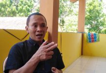 Owner Kopi Jowo Pati, Muttakin disela kegiatan pelatihan barista di SKB Dinas Pendidikan dan Kebudayaan, Rabu (29/6/2022)
