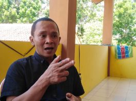 Owner Kopi Jowo Pati, Muttakin disela kegiatan pelatihan barista di SKB Dinas Pendidikan dan Kebudayaan, Rabu (29/6/2022)