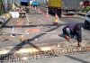 Para pekerja sedang melakukan Bekisting diruas Jembatan Tanggulangin, Foto : Adam Naufaldo