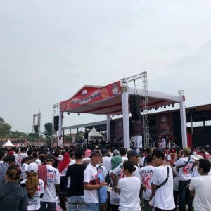 Silaturahmi Relawan Jokowi Plat K di Stadion Kamal Junaidi Jepara.