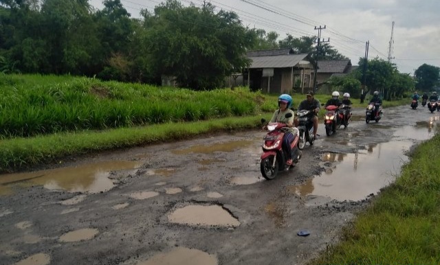 Pemerintah Diharap Perbaiki Infrastruktur Jalan yang Rusak Akibat Banjir