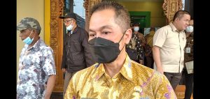 Bupati Hartopo saat menghadiri sosialisasi Perundang-undangan di bidang cukai di Balai Desa Undaan (6/7/2022)