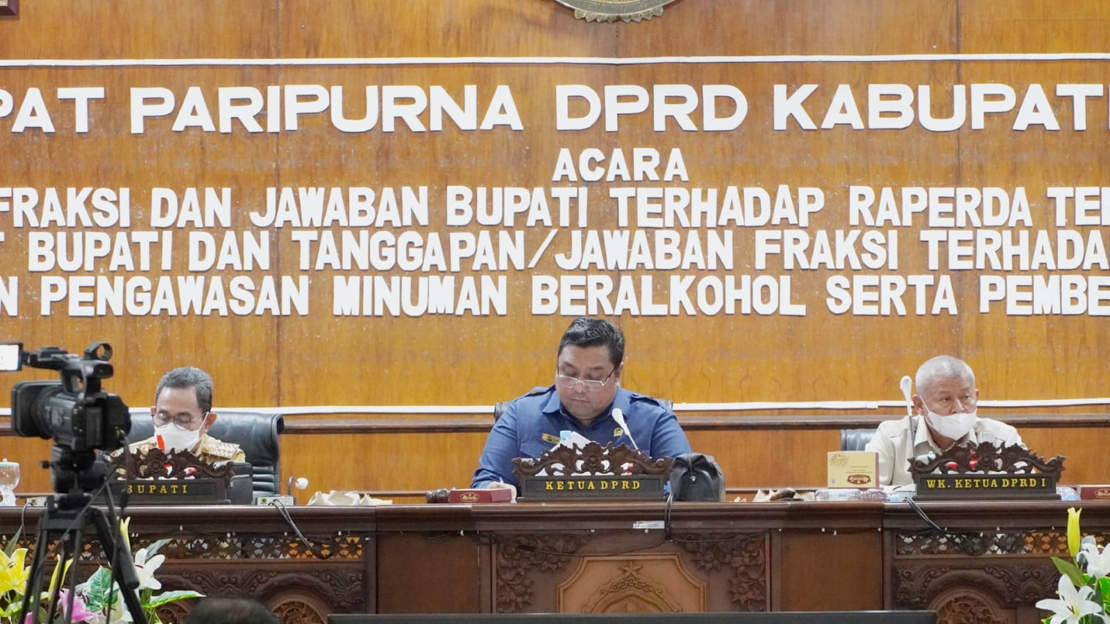 Rapat paripurna pandangan umum fraksi terhadap Raperda pembentukan dana cadangan Pemilihan Bupati dan Wakil Bupati Pati dipimpin wakil ketua II DPRD, Joni Kurnianto