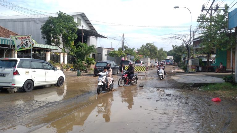 Respon Warga Saat Jalan Tanjung Karang Undaan Kudus Diperbaiki
