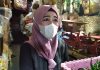 Nurul salahsatu pedagang di Pasar Kliwon, (Foto : Adam Naufaldo)