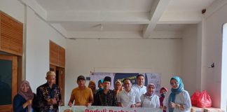 Pengda INI - IPPAT Kabupaten Pati salurkan bantuan sosial kepada korban bencana di Margoyoso, Minggu (17/7/2022)