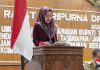 Anggota DPRD Pati, Yeti Kristianti saat membacakan pandangan umum fraksi Raperda Dana Cadangan Pilkada beberapa waktu lalu