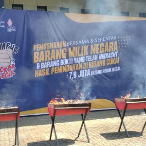 Hasil Pemusnahan Rokok Ilegal senilai 17,9 juta, (Foto : Adam Naufaldo)