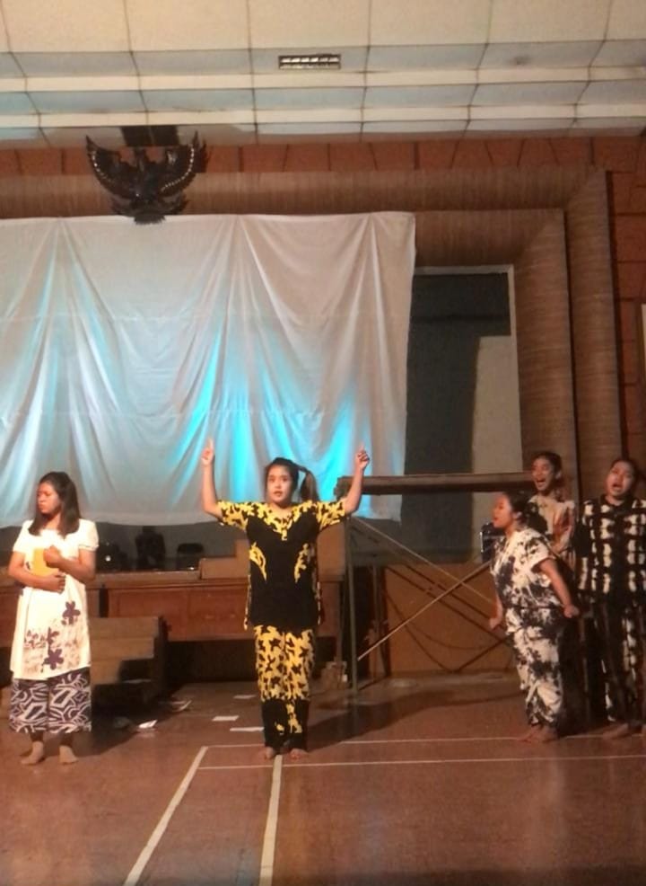 Universitas Muria Kudus Pentaskan Teater Szkizofrenia