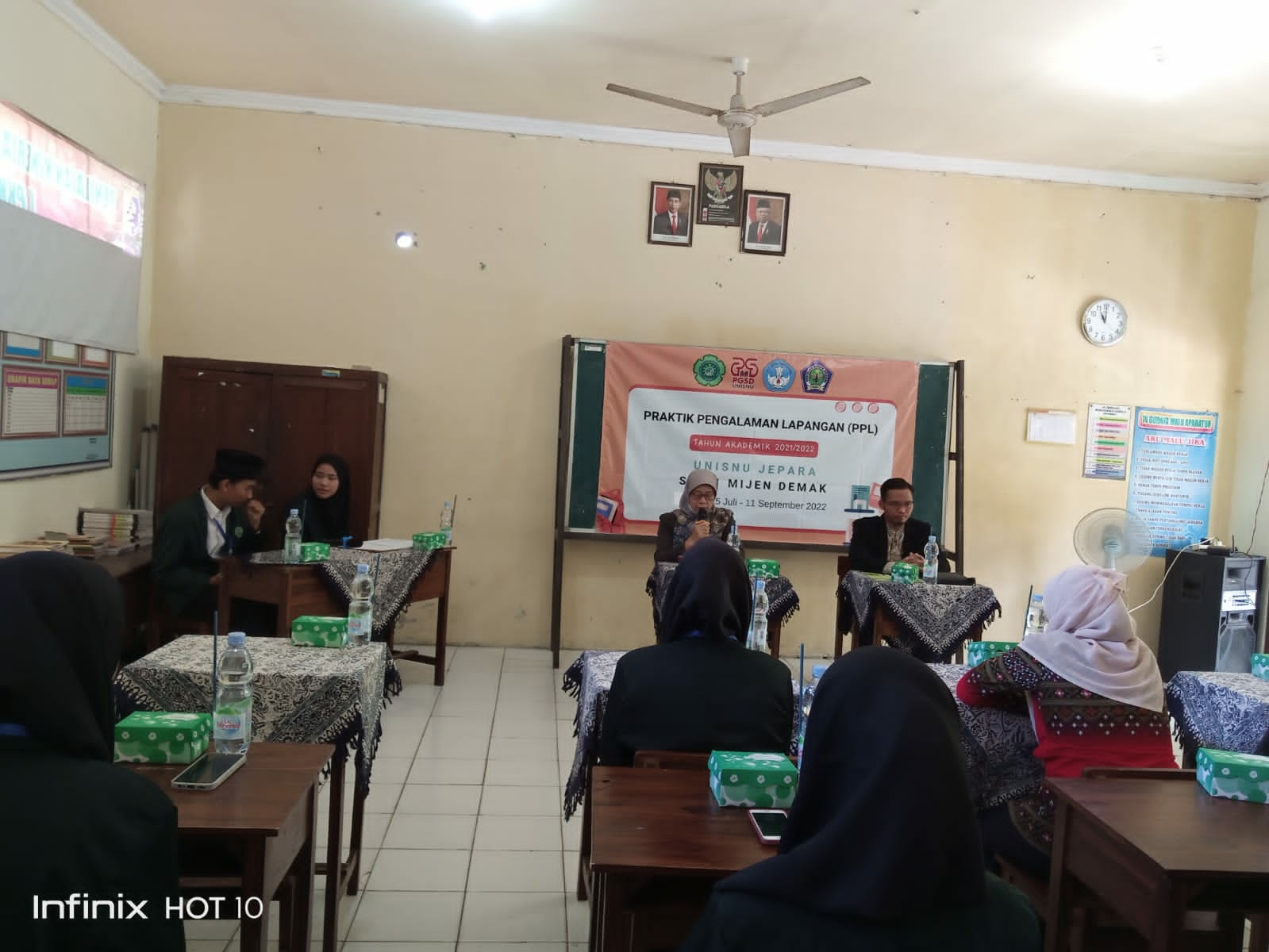 Sambutan kepala sekolah SD Negeri 1 Mijen Demak sekaligus menerima mahasiswa PPL Unisnu Jepara