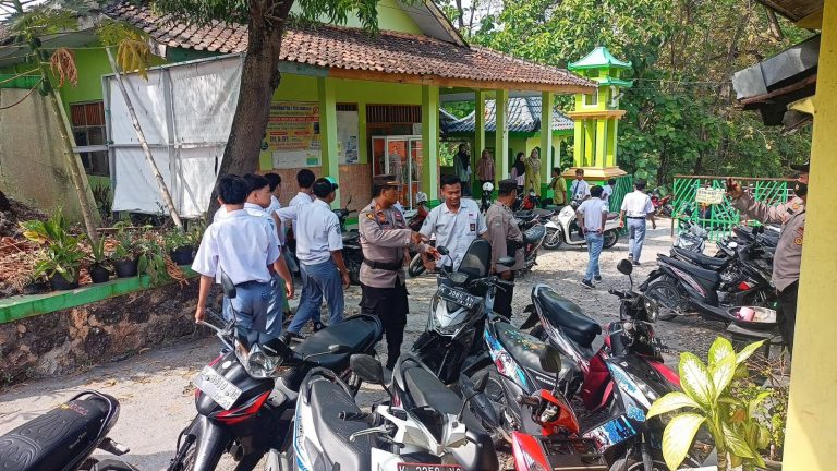 Tiga Pelajar Diamankan Polsek Sukolilo