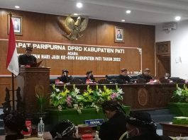 Bupati Pati, Haryanto menyampaikan pidatonya pada Rapat Paripurna HUT Kabupaten Pati ke-699, Sabtu (6/8/2022) malam