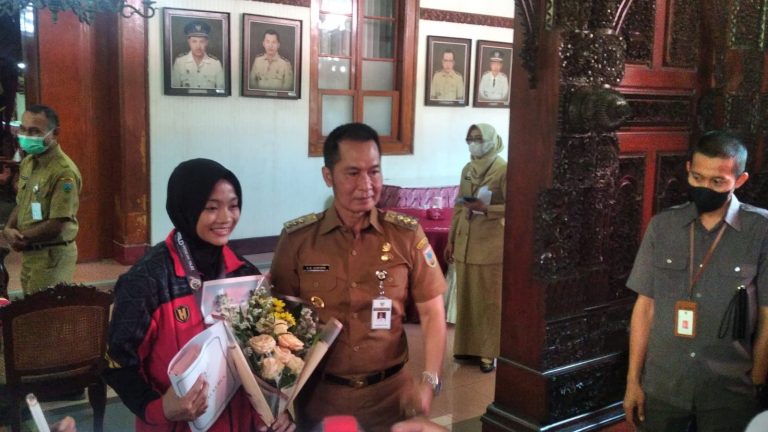 Safira Dwi Meilani Peraih Emas Pencak Silat Diapresiasi Pemkab Kudus