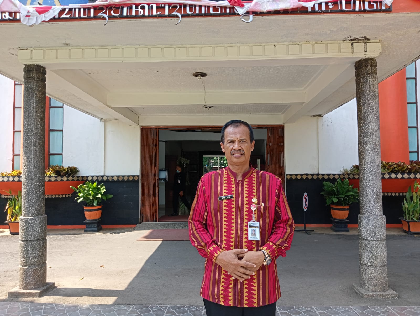 Kepala SMA Negeri 1 Pati, Kaslan